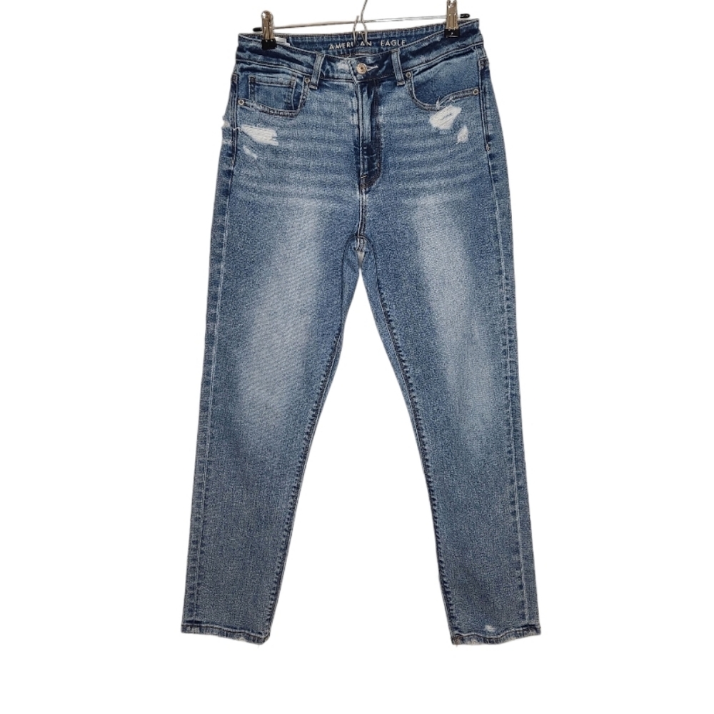 American Eagle distressed mom jeans 6